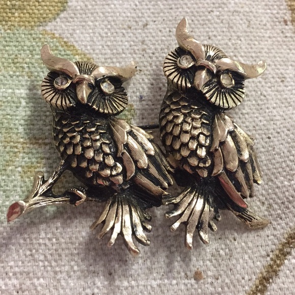 Vintage Jewelry - Owl brooch